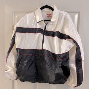 Windbreaker size L